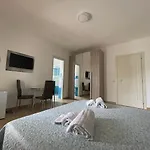 Affittacamere Manzoni Gente Di Mare 3*